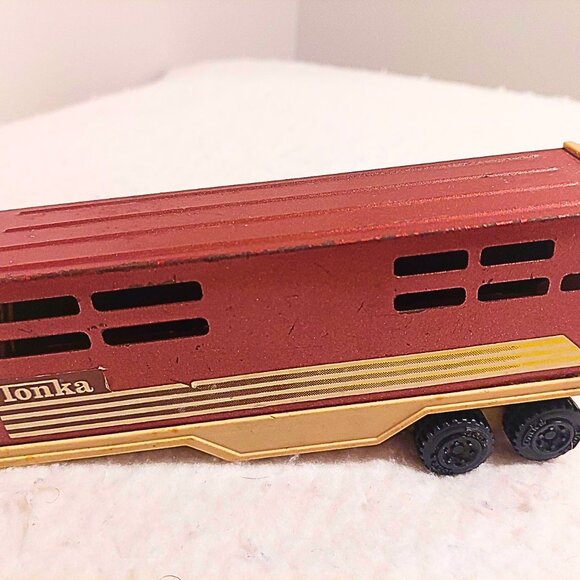 Vintage Tonka Truck Toy Lot - 1978 / 1981 - Pickup & Horse Trailer Trucks - Picture 10 of 16